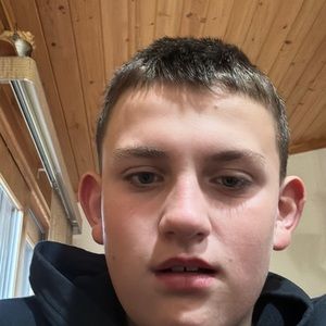 Meet your Posher, Max